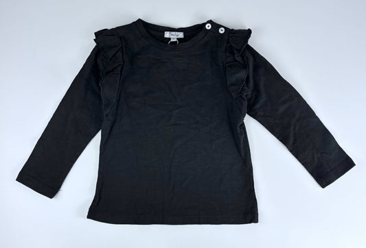 LONG SLEEVE BLACK FLUTTER TEE