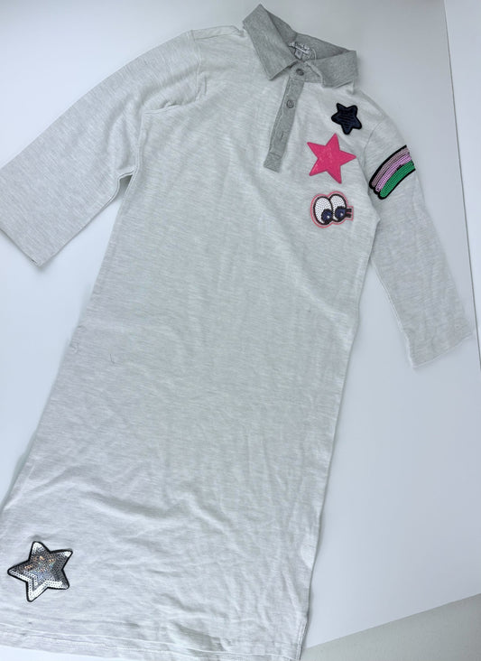 GRAY LONG SLEEVE DRESS W/ STAR PATCHES