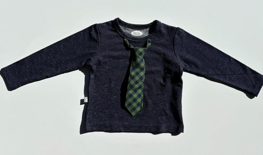SPECKLED LONG SLEEVE WITH GREEN AND BLUE CHECK TIE