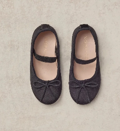 ballet flats || black