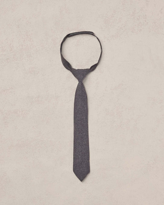 skinny tie || black