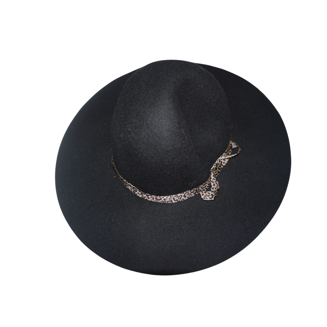 HAT WITH ANIMAL PRINT EHBRIM
